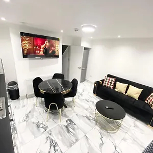 Holiday home The Royal Boutique Westminster By London Sleep 9